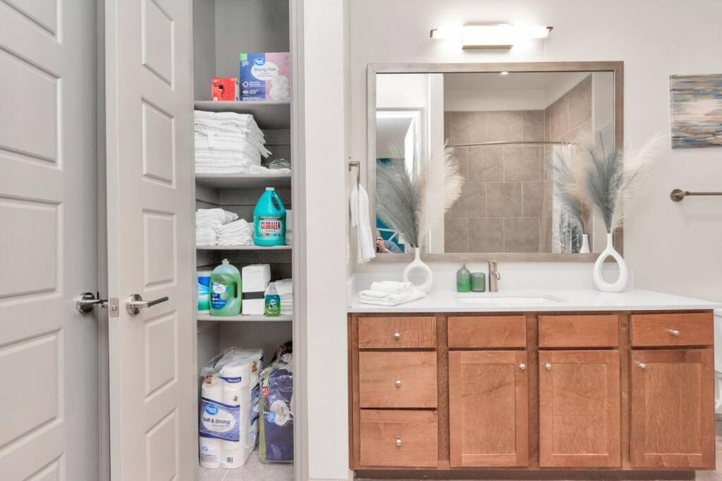 U4 Penthouse Downtown Houston Apartment ภายนอก รูปภาพ