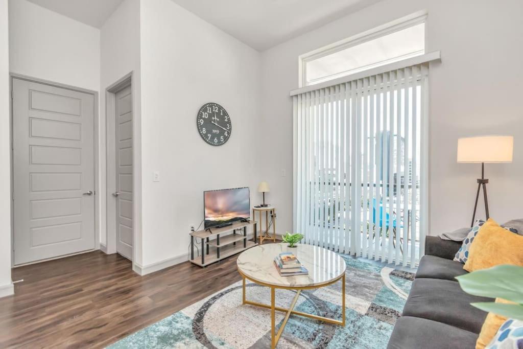 U4 Penthouse Downtown Houston Apartment ภายนอก รูปภาพ