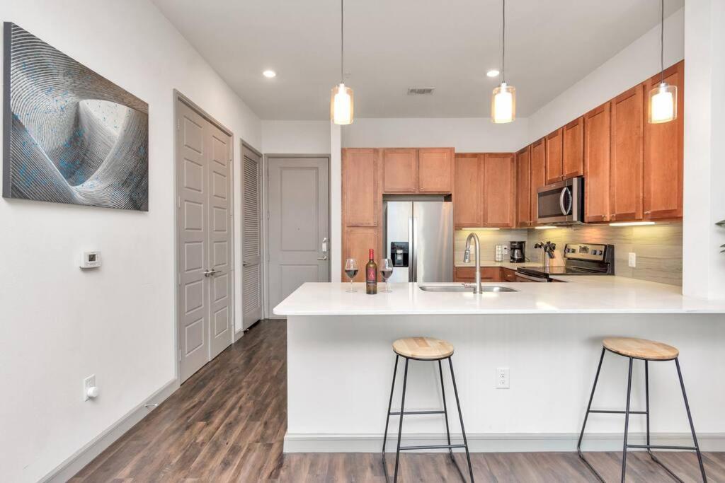 U4 Penthouse Downtown Houston Apartment ภายนอก รูปภาพ