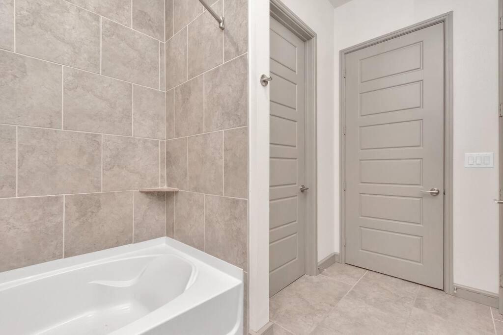 U4 Penthouse Downtown Houston Apartment ภายนอก รูปภาพ